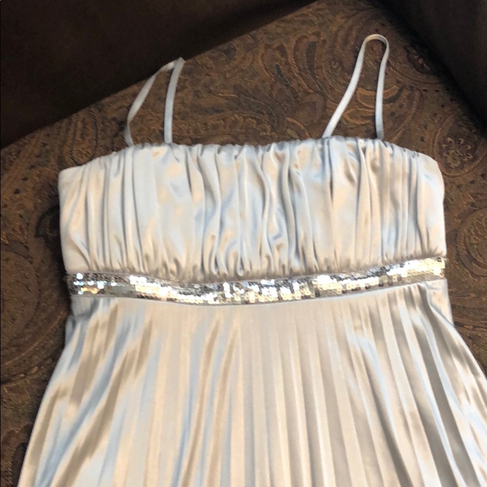 Cute mini dress - Picture 3 of 8